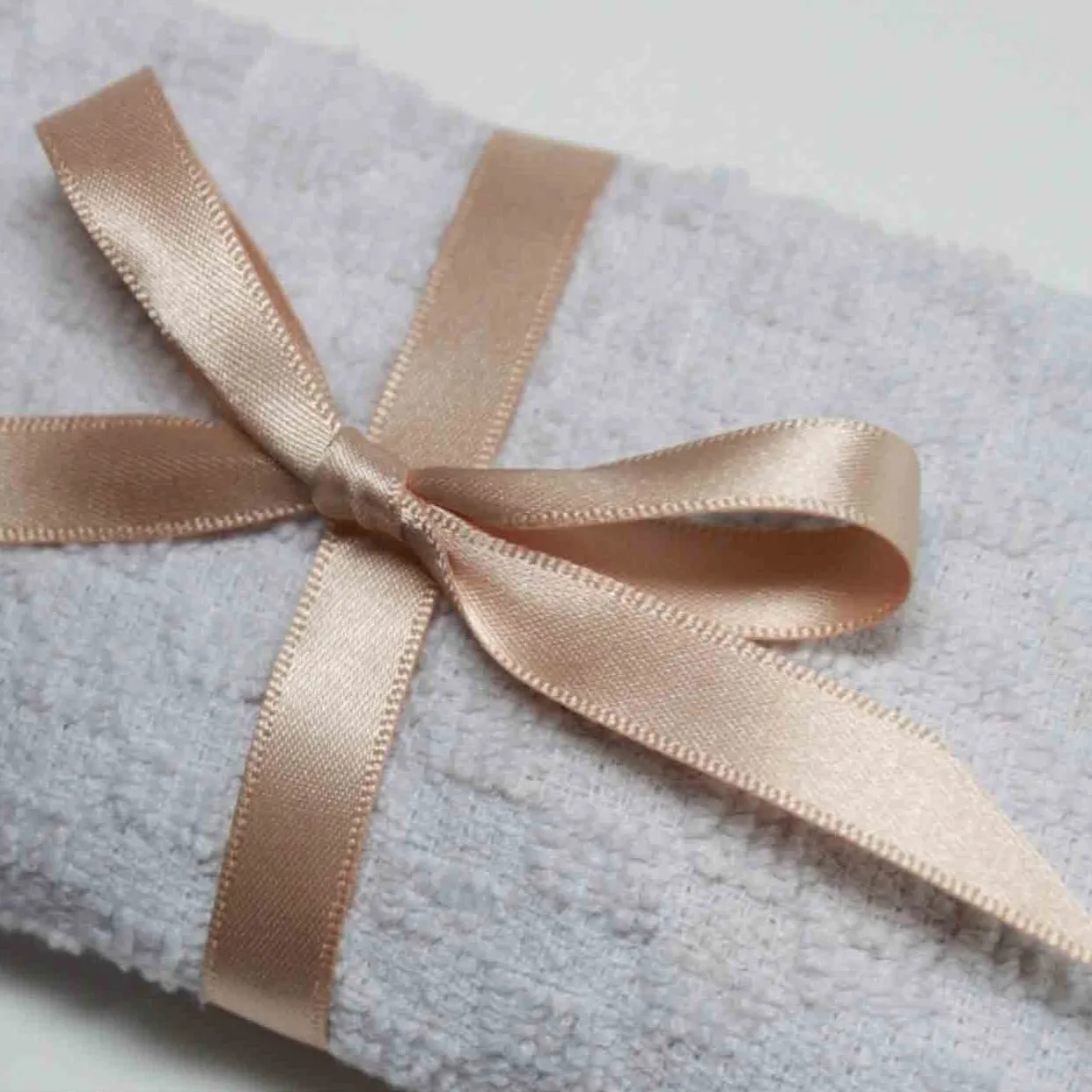 Berisfords Satin Ribbon, Ecru